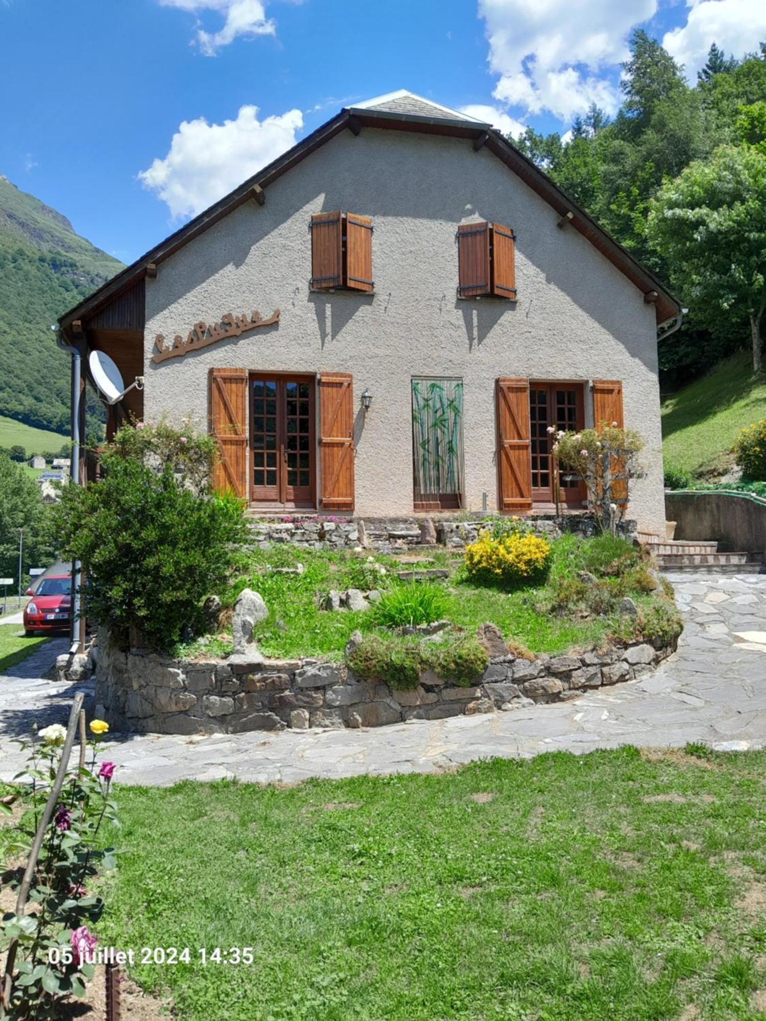 L'Espugue Apartment Gedre Exterior photo